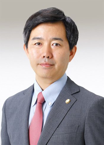 Partner Ichiro Wakasa