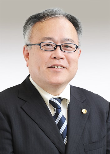 Associate Shinjin Yoshizaki