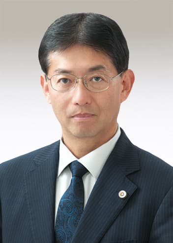 Associate Tomohiro Takenaka