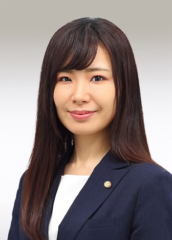 Associate Marina Yoshida