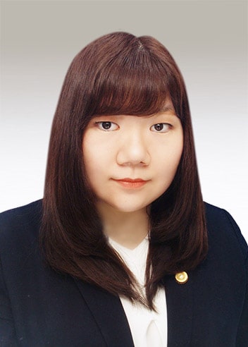 Associate Rihi Nakamura