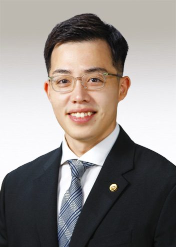 Associate Ryo Daikoku
