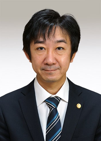 Associate Kiyohide Utsumi