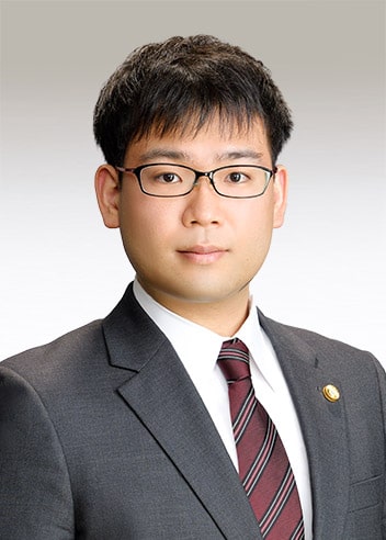 Associate Toshiro Uchino