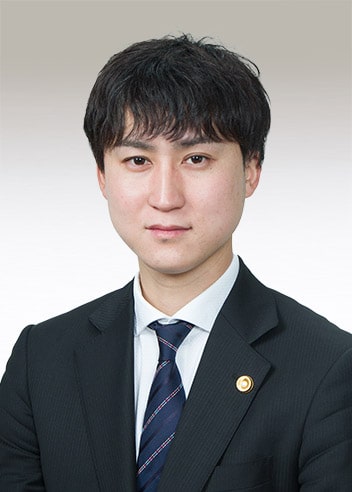 Associate Takayuki Tomoto